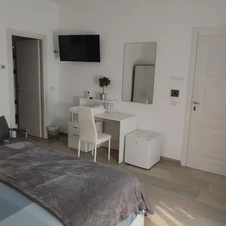 Nautica Tarello - Casa Ena Beb