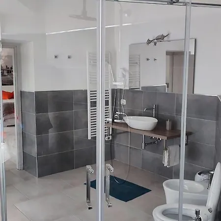 Nocleg ze śniadaniem Nautica Tarello - Casa Ena Beb Viverone