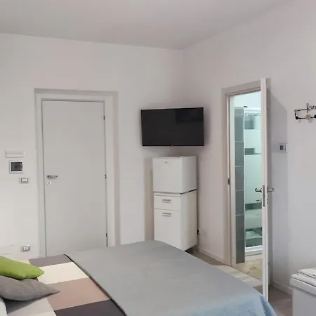 Nautica Tarello - Casa Ena Beb Bed & Breakfast Viverone