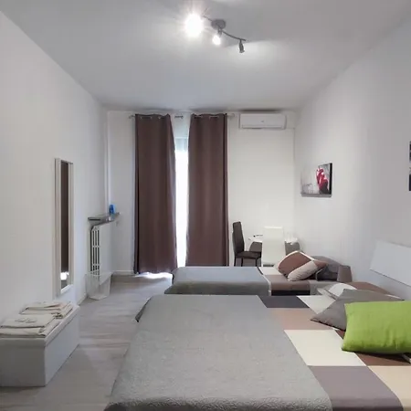 Nautica Tarello - Casa Ena Beb Bed & Breakfast