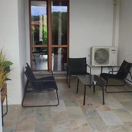 Nautica Tarello - Casa Ena Beb 4*