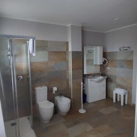 Nocleg ze śniadaniem Nautica Tarello - Casa Ena Beb