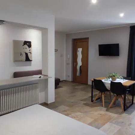 Nautica Tarello - Casa Ena Beb 4*