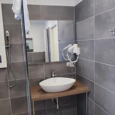 Nautica Tarello - Casa Ena Beb 4* Viverone